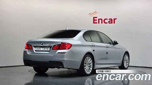 BMW 5-Series 2016 — photo 2