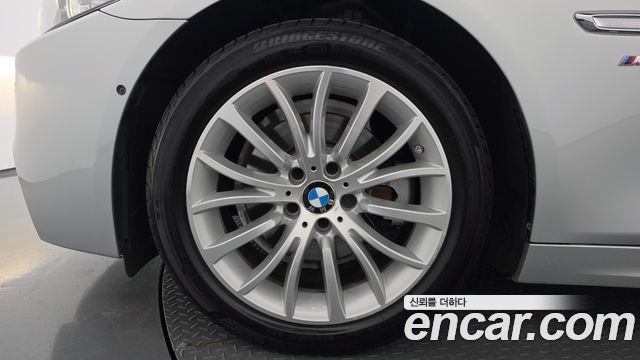BMW 5-Series 2016 — photo 5