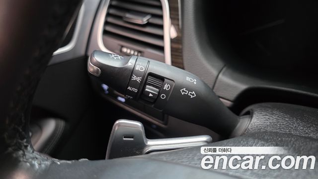 Genesis G80 2018 — photo 25