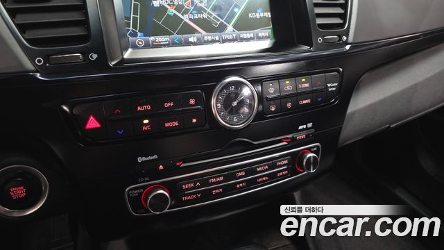 Kia K9 2013 — photo 23