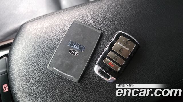 Kia K9 2013 — photo 30