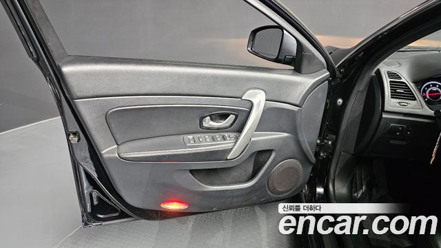 Renault Korea SM5  2015 — photo 14