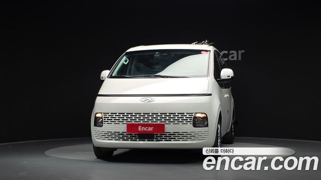 Hyundai Staria 2022 — photo 3