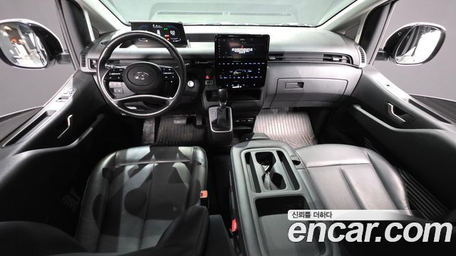 Hyundai Staria 2022 — photo 10