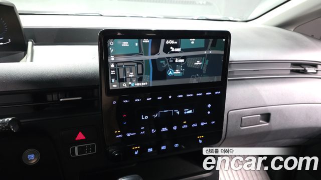 Hyundai Staria 2022 — photo 21
