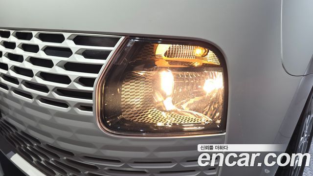 Hyundai Staria 2022 — photo 8