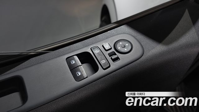 Hyundai Staria 2022 — photo 30