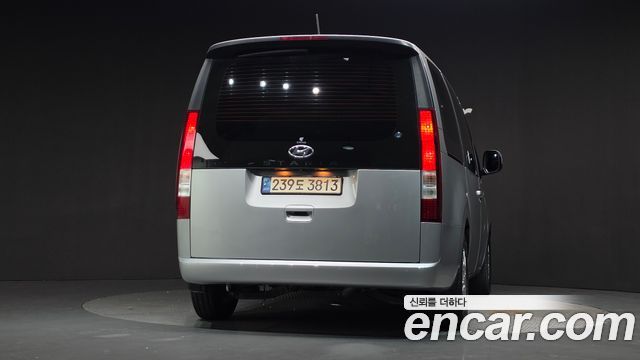 Hyundai Staria 2022 — photo 4