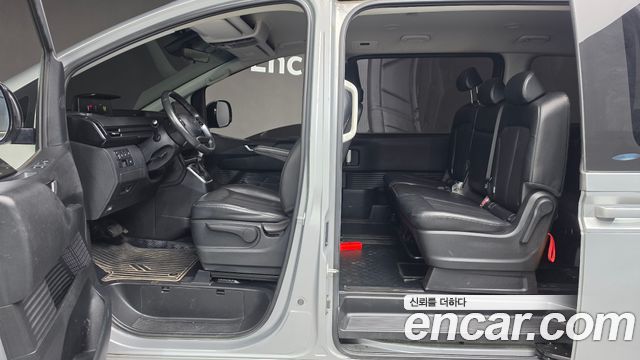Hyundai Staria 2022 — photo 17