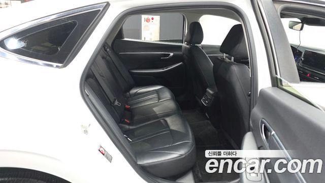 Hyundai Sonata 2021 — photo 12