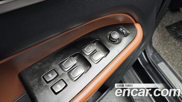KG Mobility Rexton 2019 — photo 32