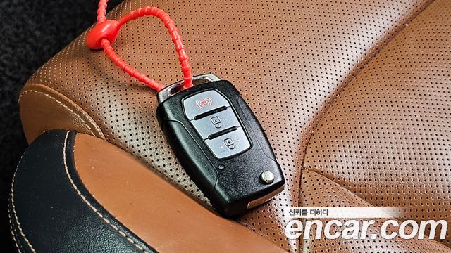 KG Mobility Rexton 2019 — photo 34