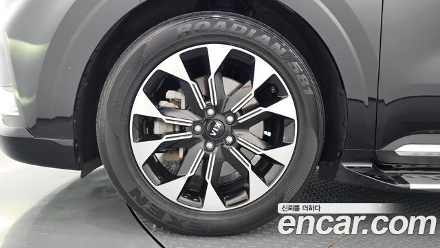 Kia Canival 2021 — photo 5