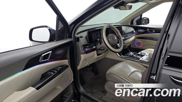 Kia Canival 2021 — photo 13