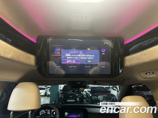 Kia Canival 2021 — photo 21