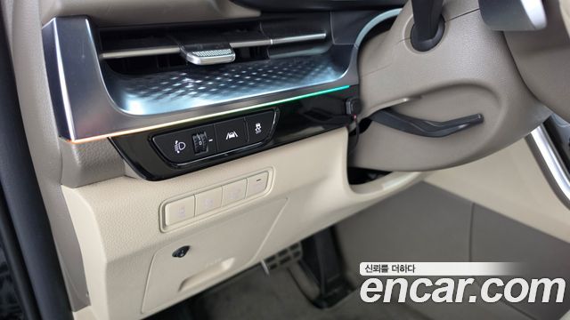 Kia Canival 2021 — photo 26
