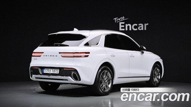 Genesis GV70 2023 — photo 2