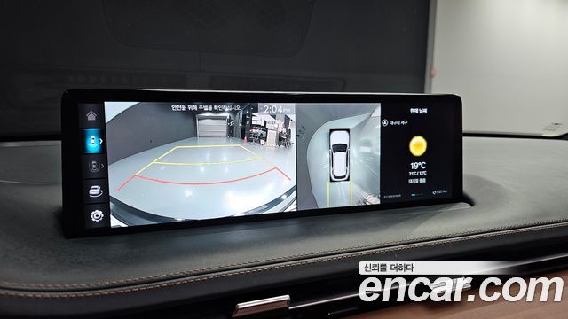 Genesis GV70 2023 — photo 13