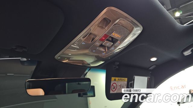 Genesis GV70 2023 — photo 16