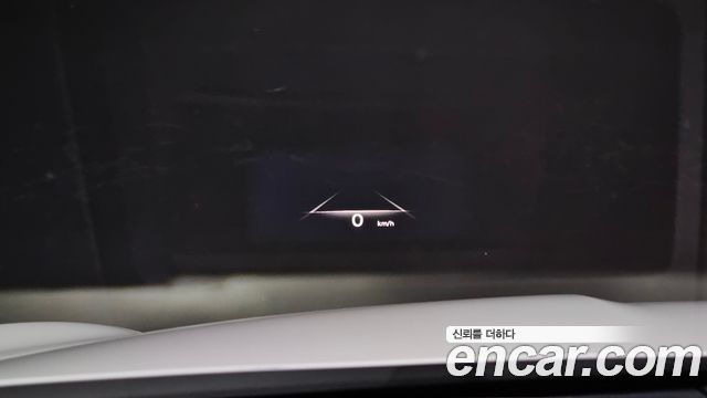 Genesis GV70 2023 — photo 18