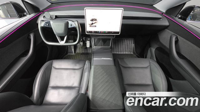 Tesla Model Y 2025 — photo 10
