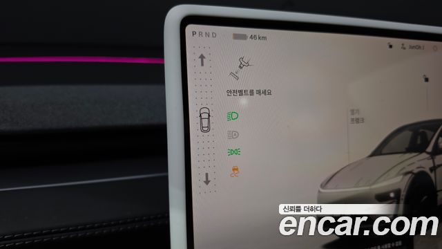 Tesla Model Y 2025 — photo 12