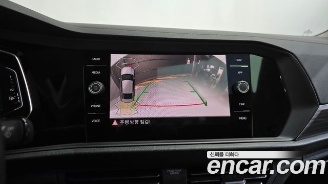 Volkswagen Jetta 2023 — photo 20