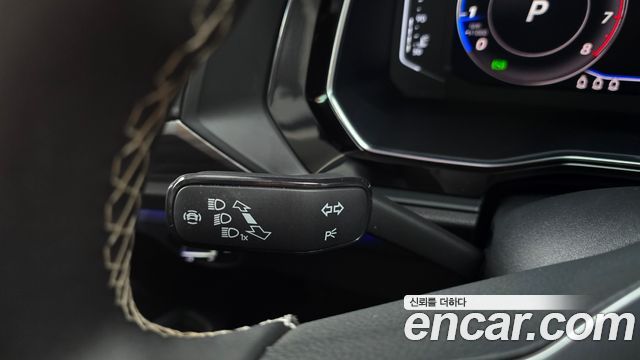 Volkswagen Jetta 2023 — photo 29