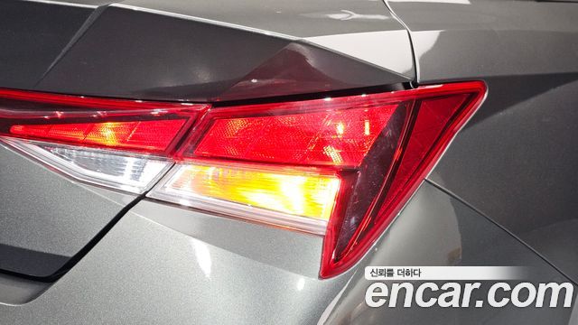 Hyundai AVANTE 2024 — photo 9