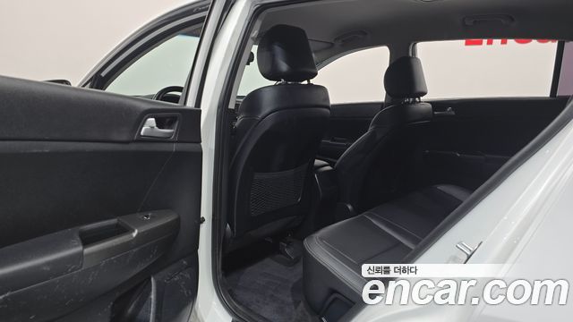 Kia Sportage 2019 — photo 17