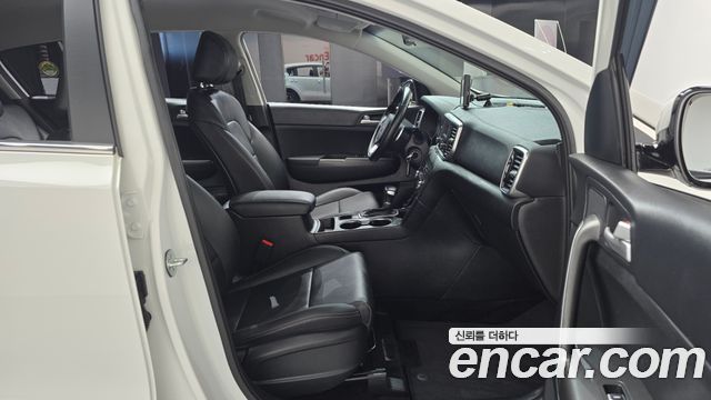 Kia Sportage 2019 — photo 16