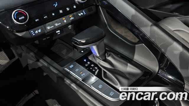 Hyundai AVANTE 2024 — photo 9