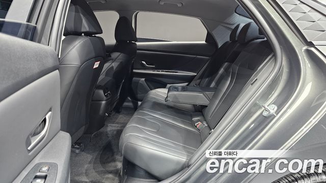 Hyundai AVANTE 2024 — photo 11