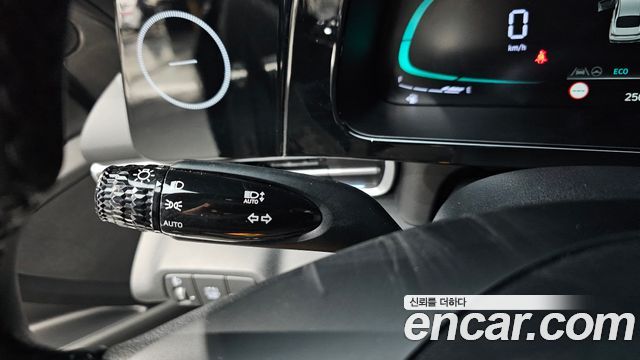 Hyundai AVANTE 2024 — photo 13