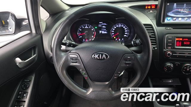 Kia K3 2013 — photo 19