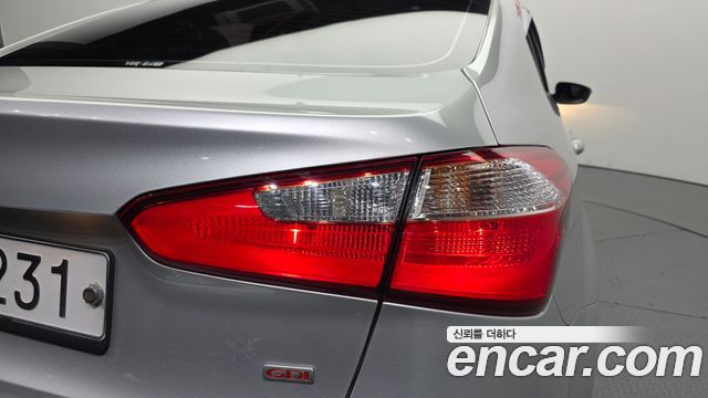 Kia K3 2013 — photo 9