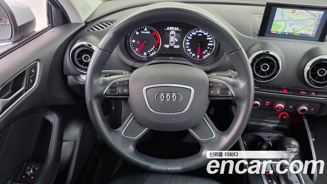 Audi A3 2015 — photo 13