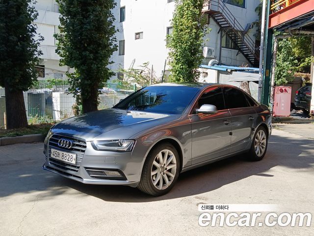Audi A4 2014 — photo 1