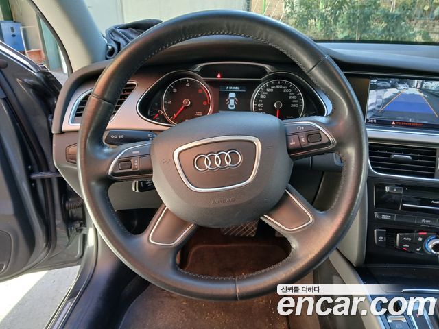 Audi A4 2014 — photo 15