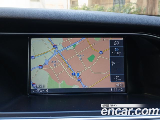 Audi A4 2014 — photo 16