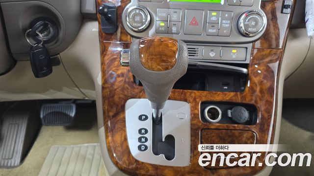 Kia Canival 2014 — photo 12