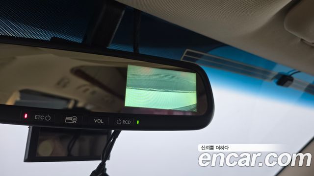 Kia Canival 2014 — photo 21