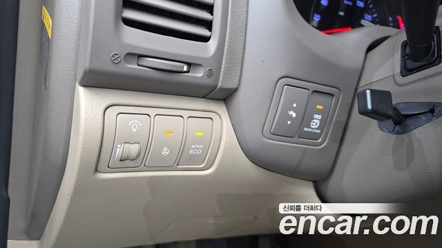 Kia Canival 2014 — photo 22
