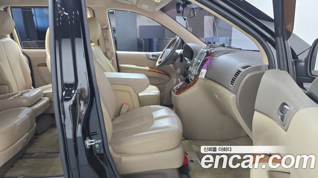 Kia Canival 2014 — photo 16