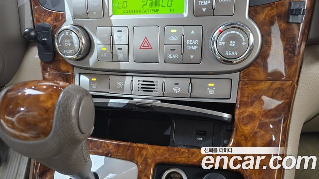 Kia Canival 2014 — photo 30