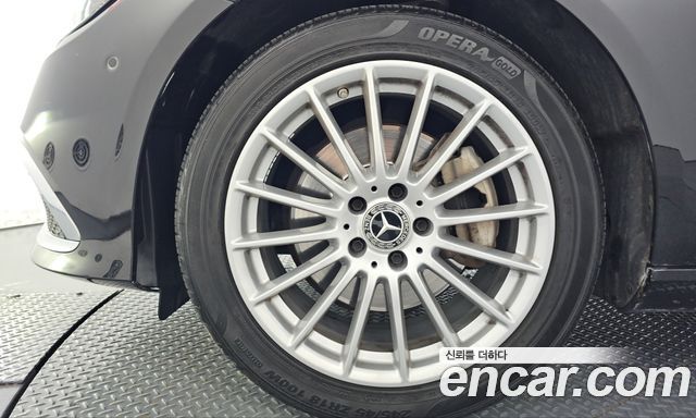 Mercedes-Benz E-Class 2021 — photo 5