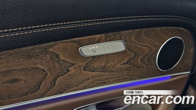 Mercedes-Benz E-Class 2021 — photo 23