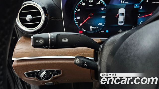 Mercedes-Benz E-Class 2021 — photo 27