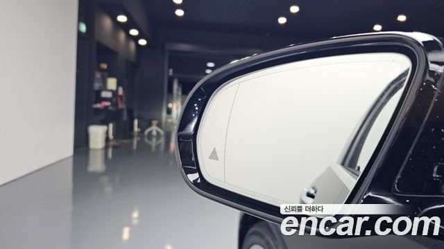 Mercedes-Benz E-Class 2021 — photo 33