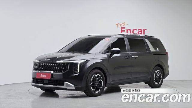 Kia Canival 2025 — photo 1